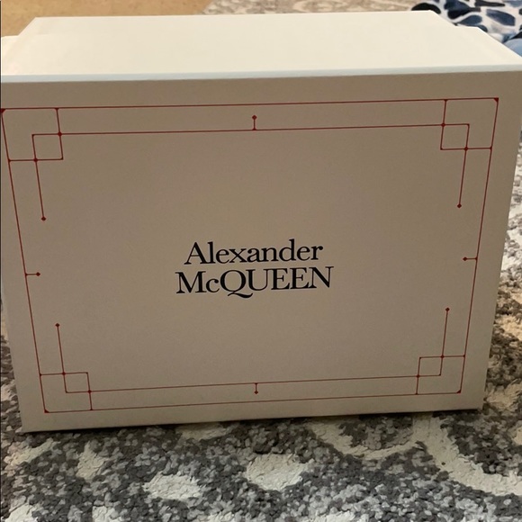 Alexander MCQUEEN Box - Picture 1 of 5
